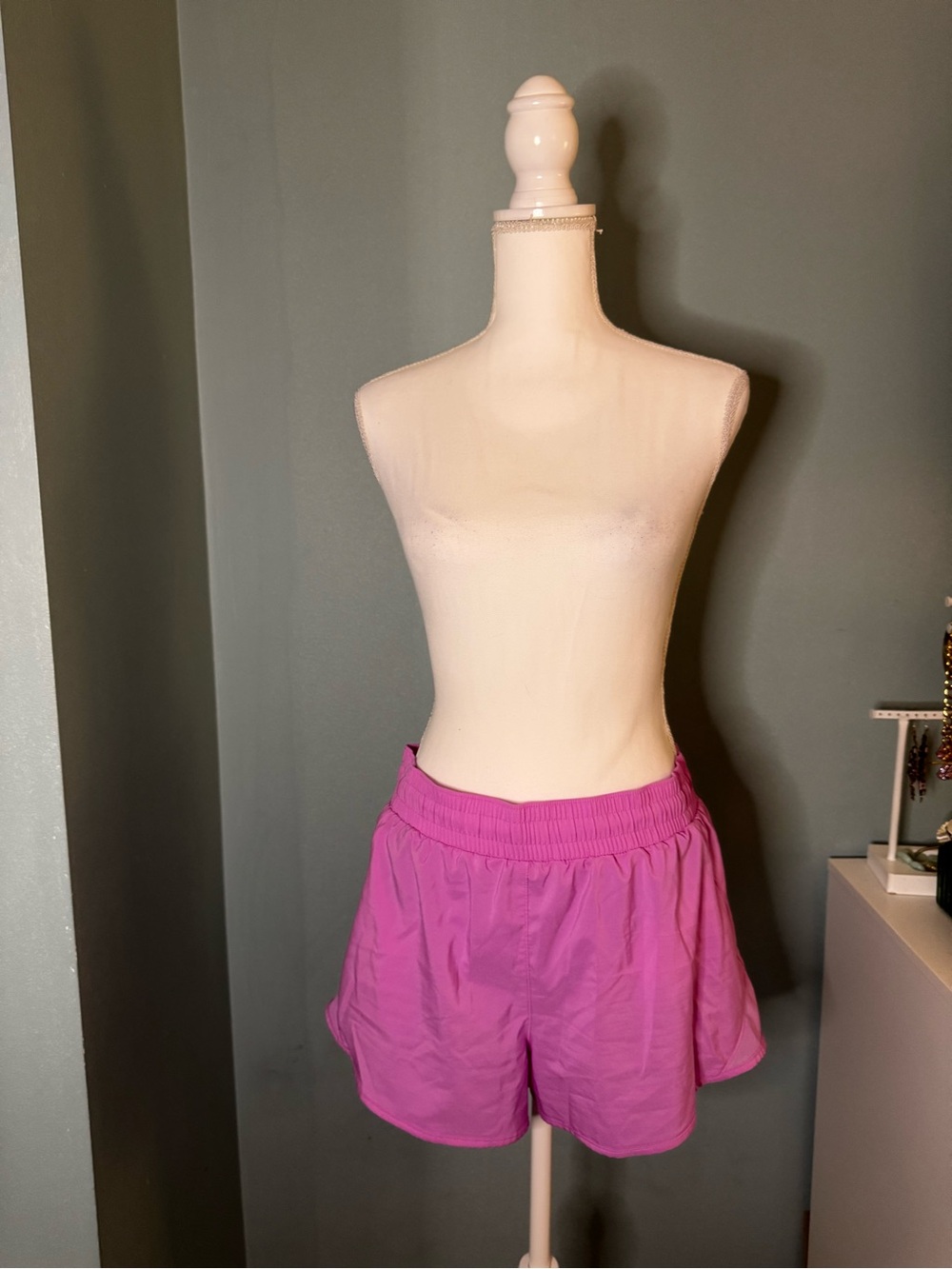 Target ALL IN MOTION PINK Women's Athletic Running Shorts LARGE